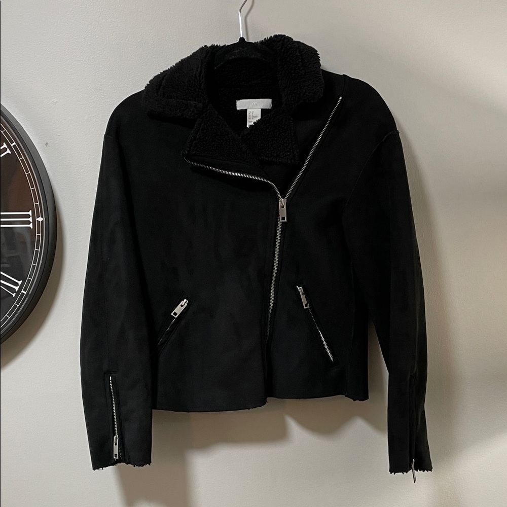 Sold❤️H&M Black Faux suede moto Jacket for Women with sherpa lining